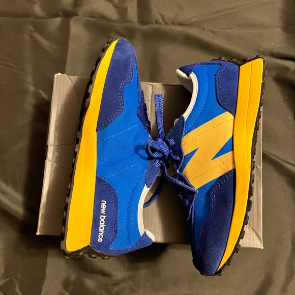 New Balance - Picture 3 of 6